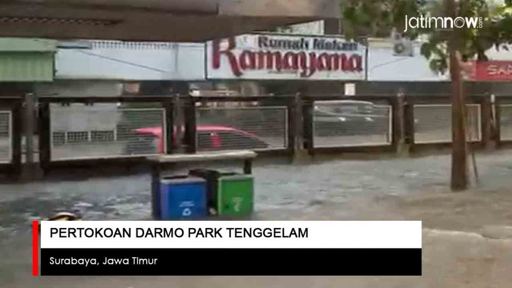Video: Pertokoan Darmo Park Tenggelam