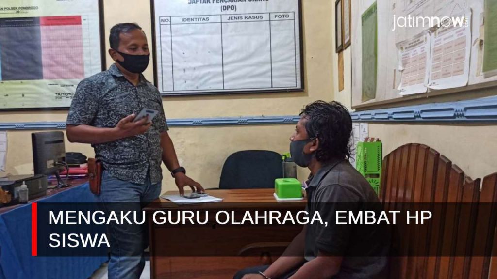 Video: Mengaku Guru Olahraga Embat HP Siswa