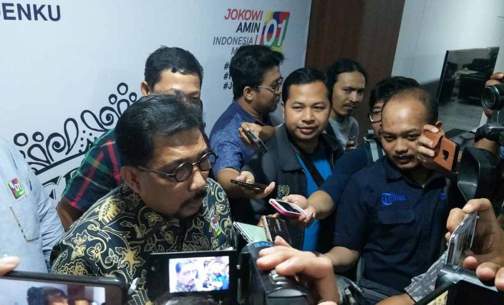 Ketua TKD Jatim, Irjen Pol (Purn) Machfud Arifin memberikan tanggapannya atas penangkapan Rommy oleh KPK