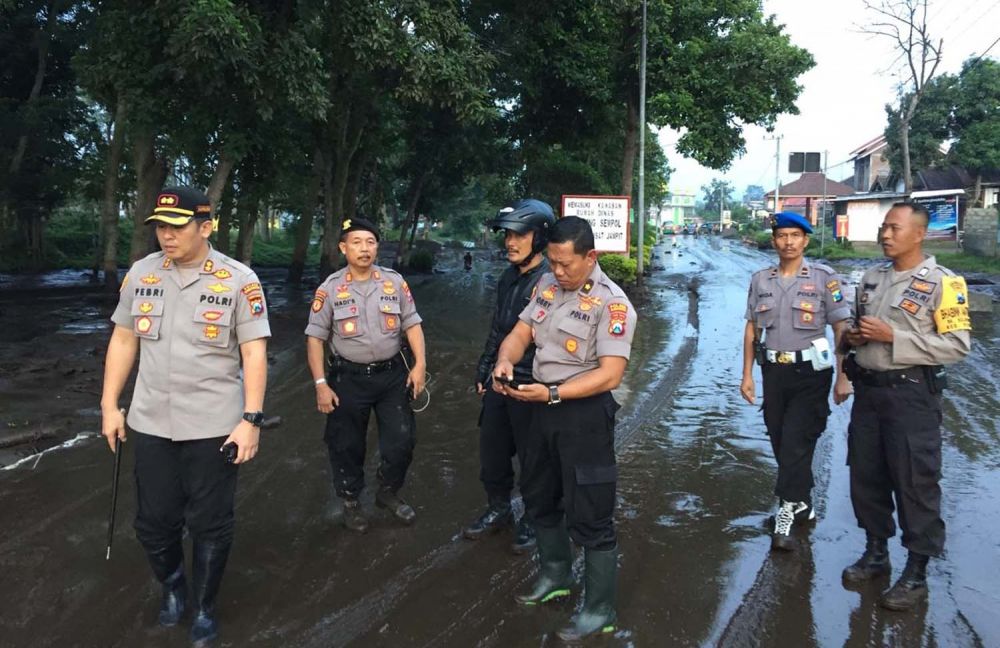 Banjir Lumpur Bondowoso dan Batu, Polisi Bangun Posko Tanggap Bencana