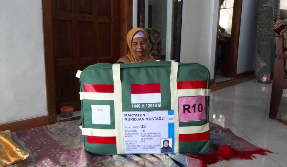 Maryatun bersiap naik haji setelah menabung 16 tahun