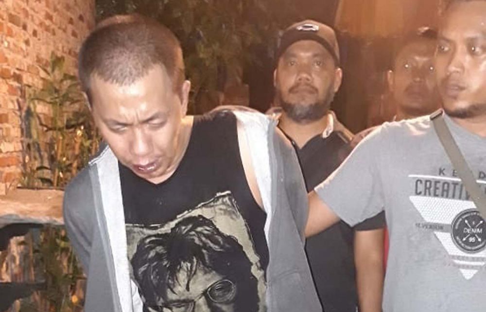 Tim Khusus Polresta Malang Kota saat menangkap salah satu tahanan bernama Shokib di Kediri (Foto: Istimewa)