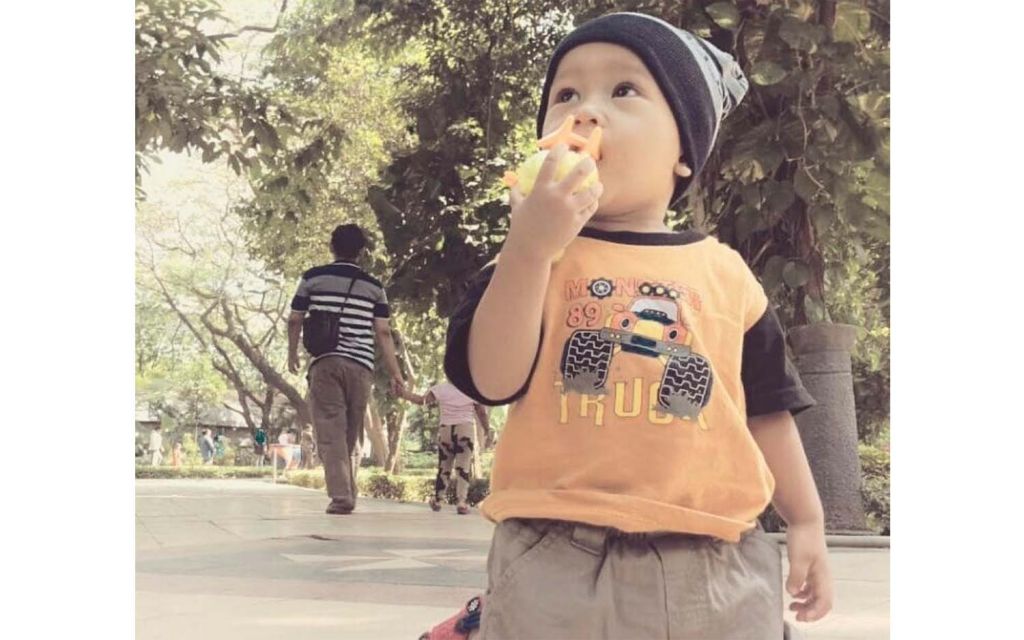 Anak-anak asyik bermain di Taman Flora, Bratang, Surabaya sebelum Pandemi Covid-19 (Foto: Dok. jatimnow.com)