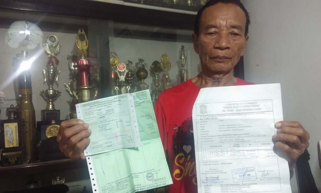 Tarwi, mantan atlet nasional bapal sepeda di Surabaya