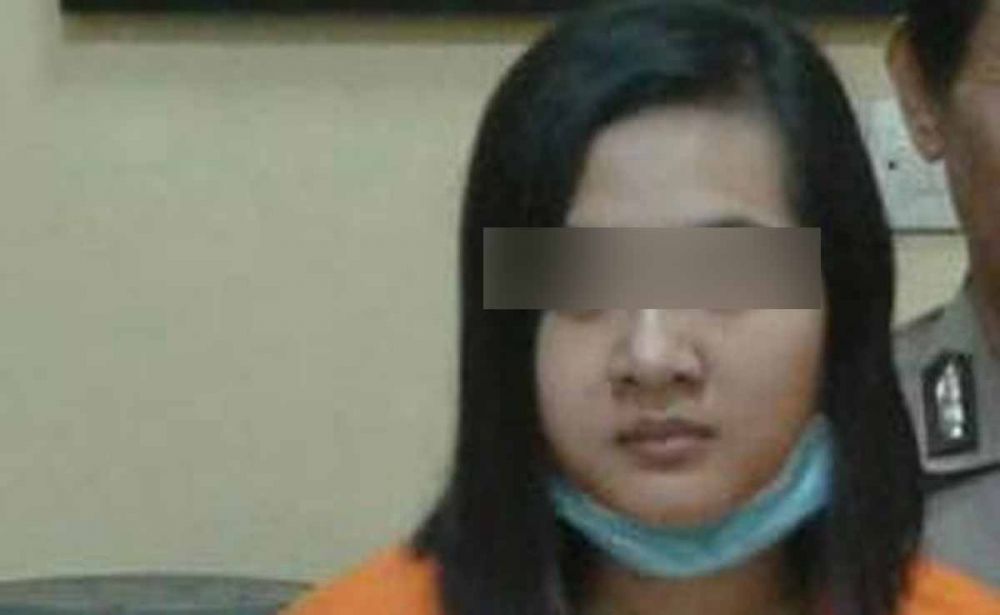 VRY, custumer service Bank BRI Unit Pungging, Mojokerto yang gelapkan uang nasabah