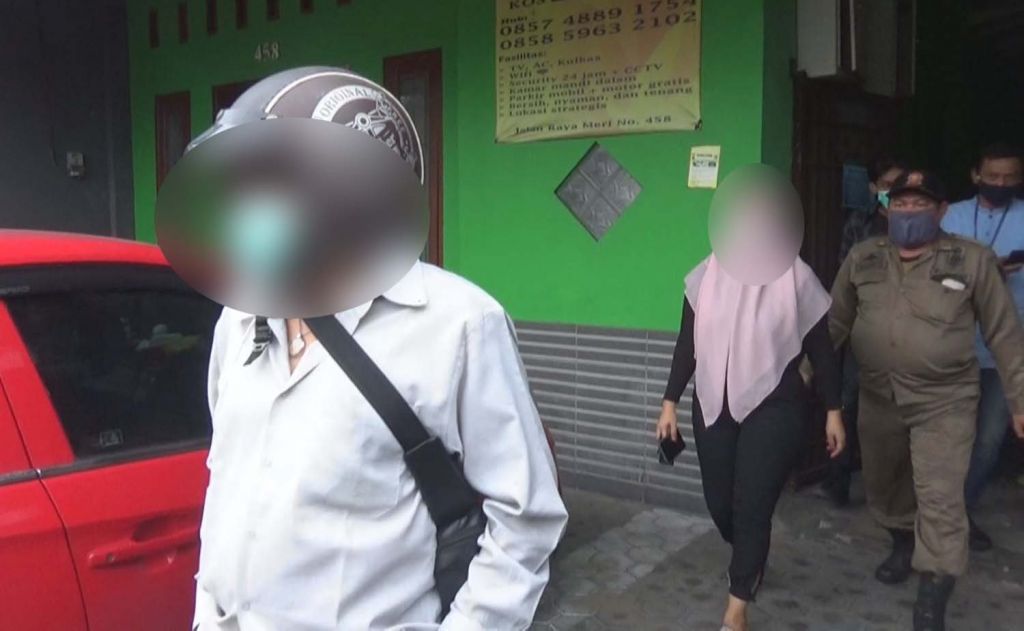 Kabid dinas di Mojokerto bersama wanita yang terciduk razia yustisi Satpol PP