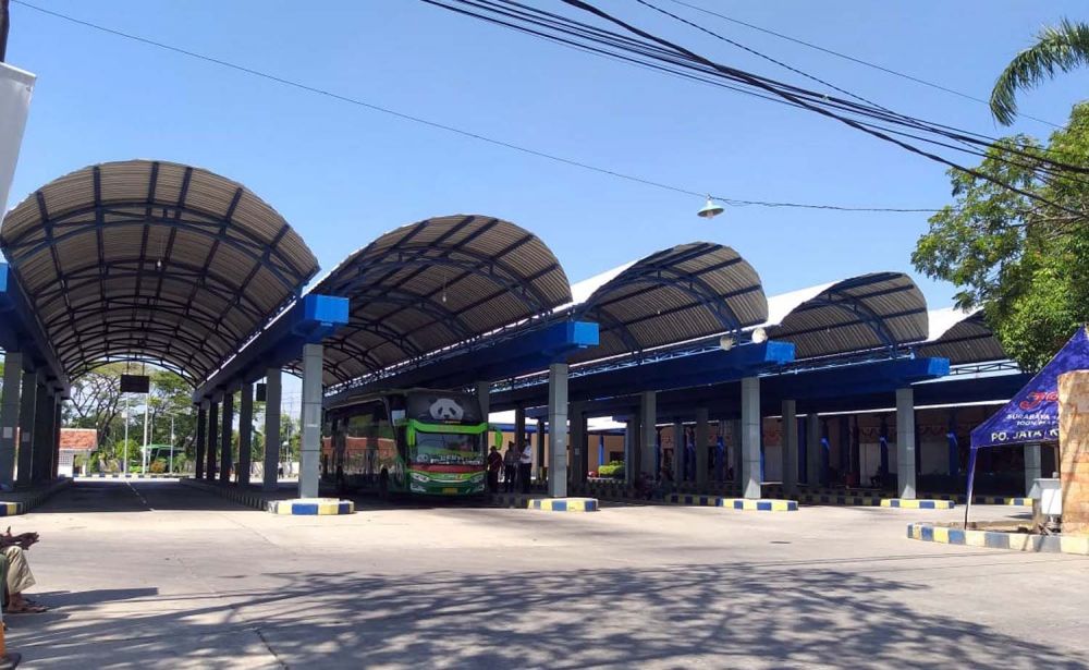 Aktivitas di Terminal Seloaji Ponorogo tetap normal