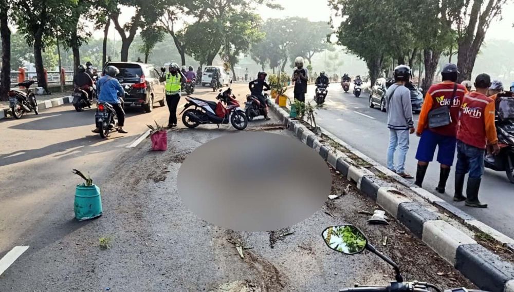 Pengendara motor tewas dalam kecelakaan di Jalan Prabu Siliwangi, Surabaya