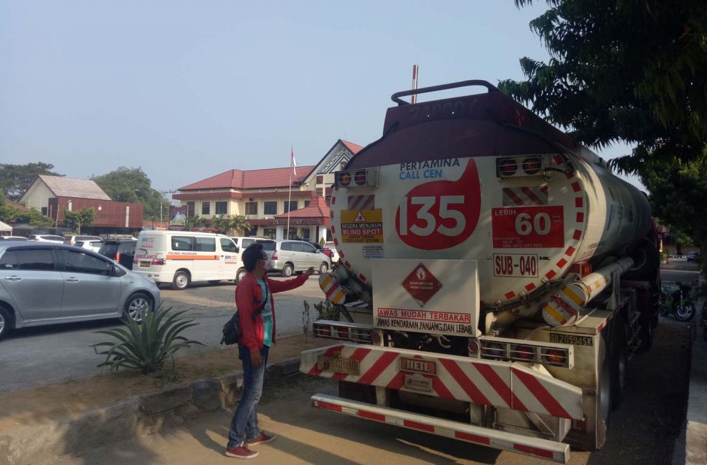 Terlibat Pencurian BBM Bersubsidi Selama Setahun, 3 Orang Disergap di Pasuruan