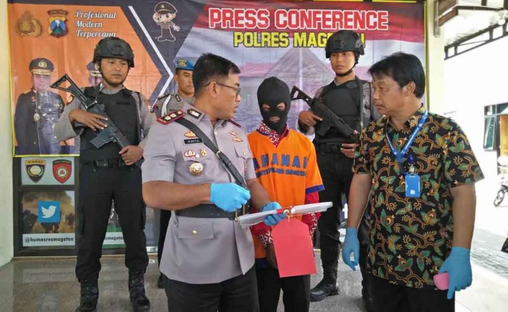 Lanjar, suami yang menusuk istrinya ditangkap Polres Magetan