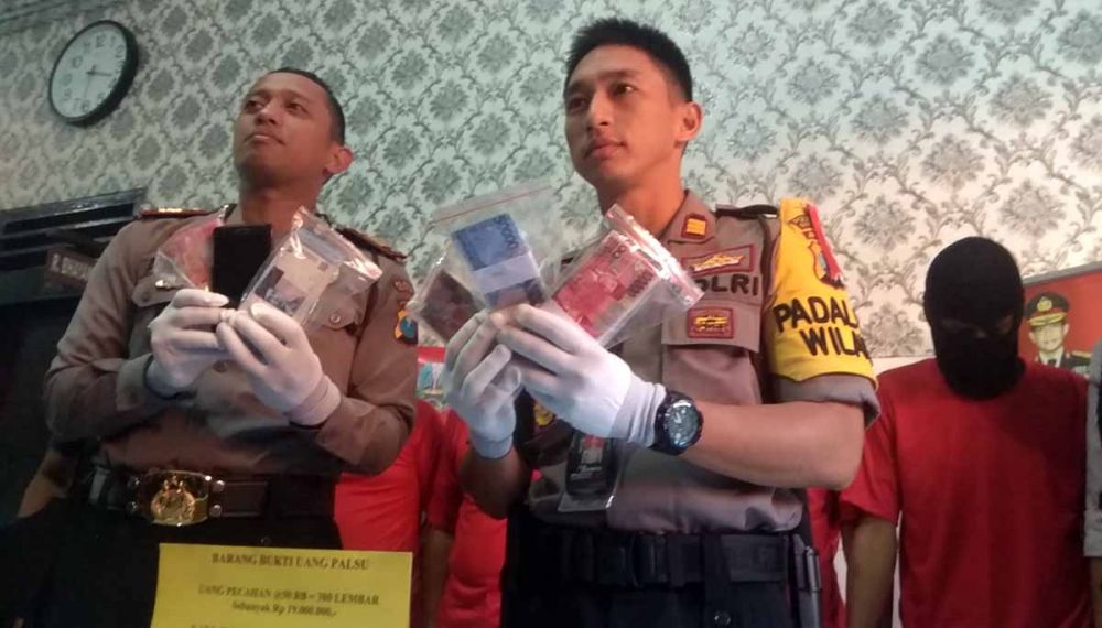690 Lembar Uang Palsu Disita, Empat Pengedar Antar Kota Diringkus
