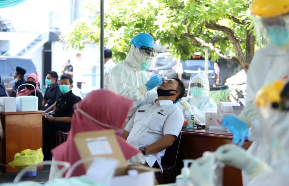 Uji swab di DPRD Kabupaten Sidoarjo pada Rabu (26/8/2020)