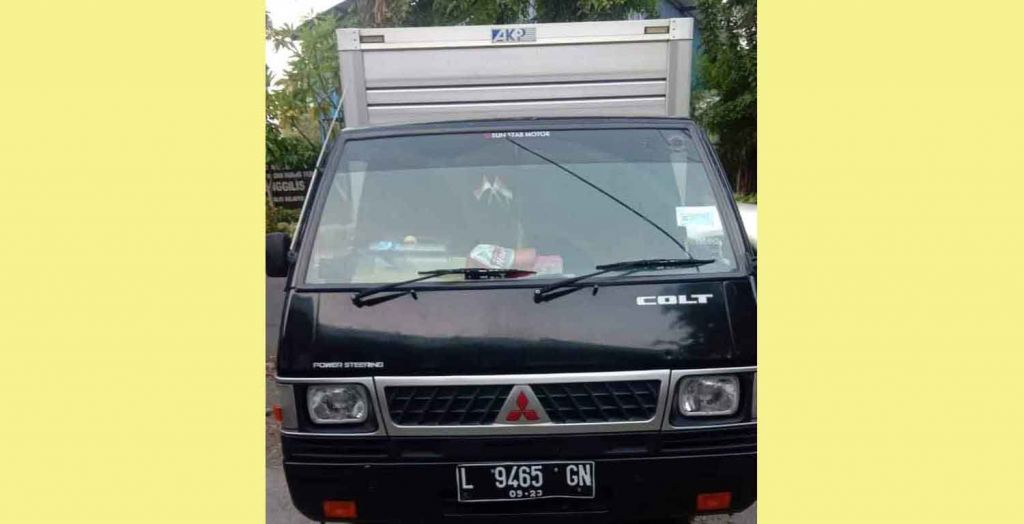 Mobil pikap L300 yang dicuri komplotan maling di daerah Kenjeran, Surabaya (Foto: istimewa)
