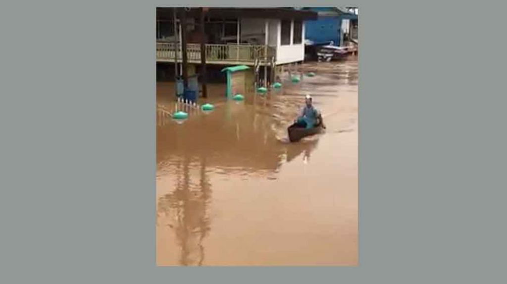 Capture akun Jenk Dyah Halimatus Sa'diah di Facebook 