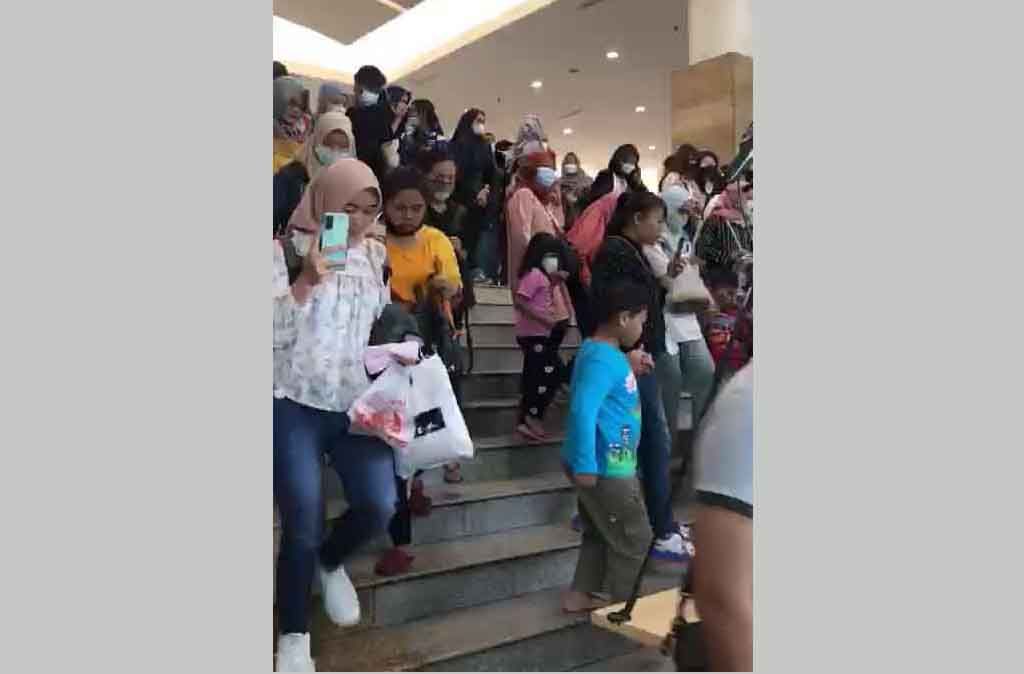 Gempa di Malang Juga Bikin Panik Pekerja dan Pengunjung Mal Surabaya
