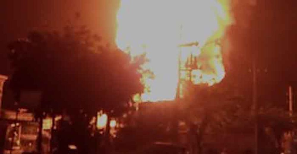 Kebakaran pabrik thinner di Gresik