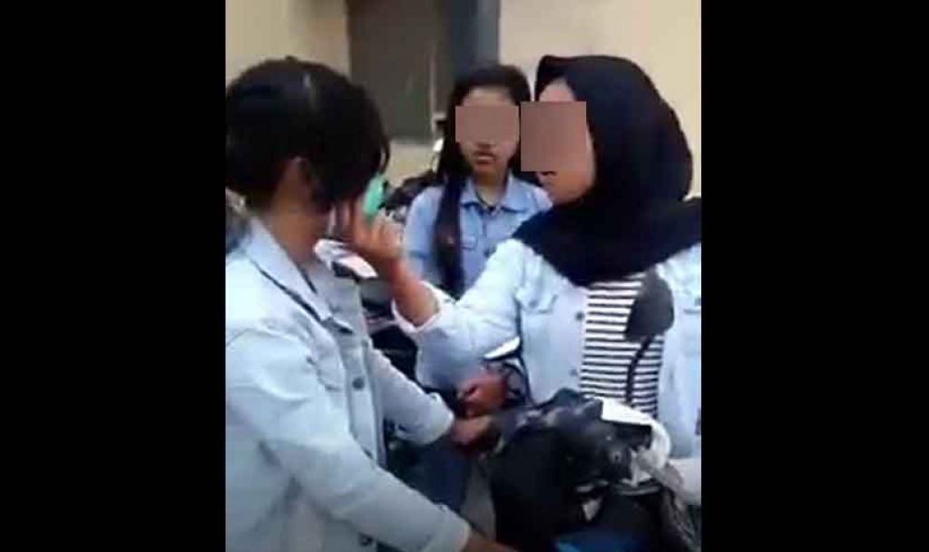 Polisi Bina Sekelompok Cewek ABG yang Cekcok Gara-gara Rebutan Pacar
