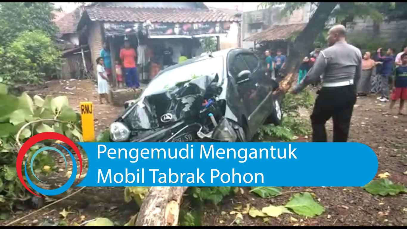 Video: Pengemudi Mengantuk, Mobil Tabrak Pohon