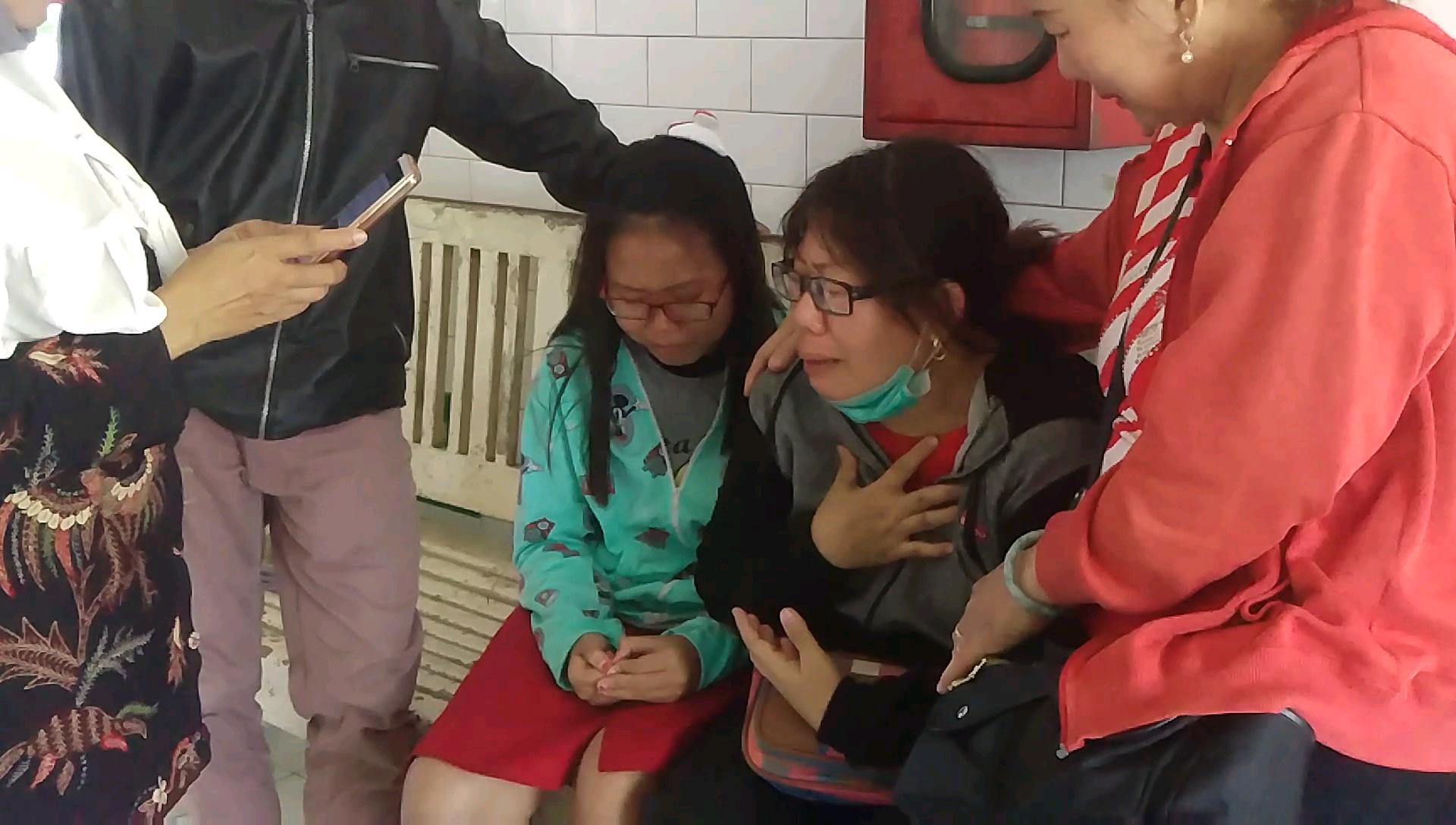 Isak Tangis Warnai Pemakaman Siswa SMKN 5 Surabaya yang Tewas Terjatuh