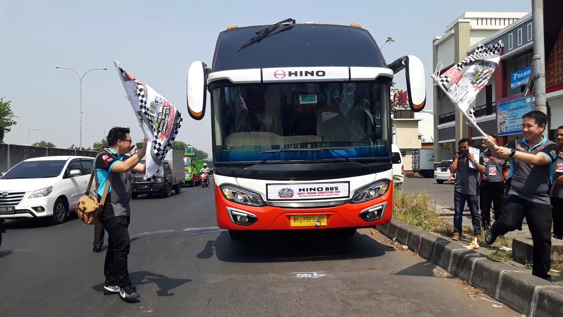 Pembukaan Hino Safety Driving Competition di kawasan Pondok Candra, Rabu (17/10/2018).