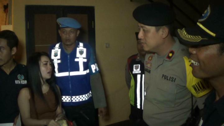 Polisi Kediri merazia tempat hiburan malam