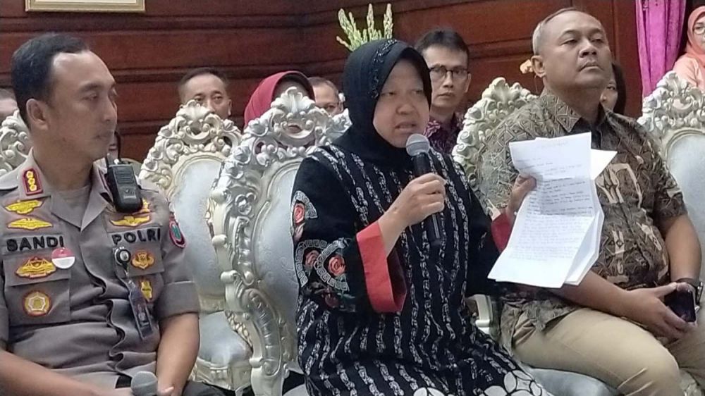 Wali Kota Risma bersama Kombes Pol Sandi Nugroho dan Sekkota Hendro Gunawan