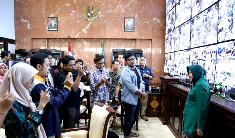 Para Influencer se Surabaya saat pertemuan di ruang sidang Wali Kota Surabaya/Foto: istimewa