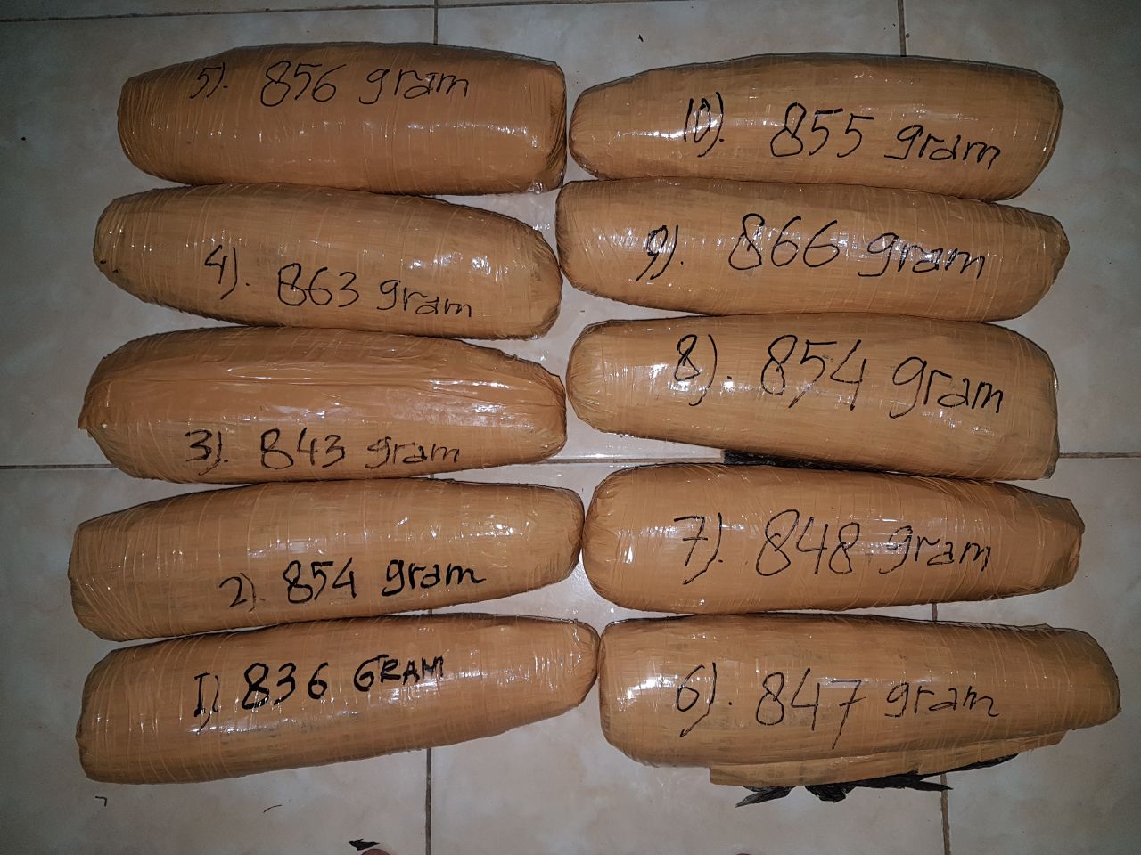 Paket ganja yang disita/Foto: Humas Polda Jatim.