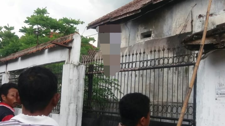 Bocah ini Tewas Berdiri di Pagar Sarang Walet Sambil Berpegangan Kabel