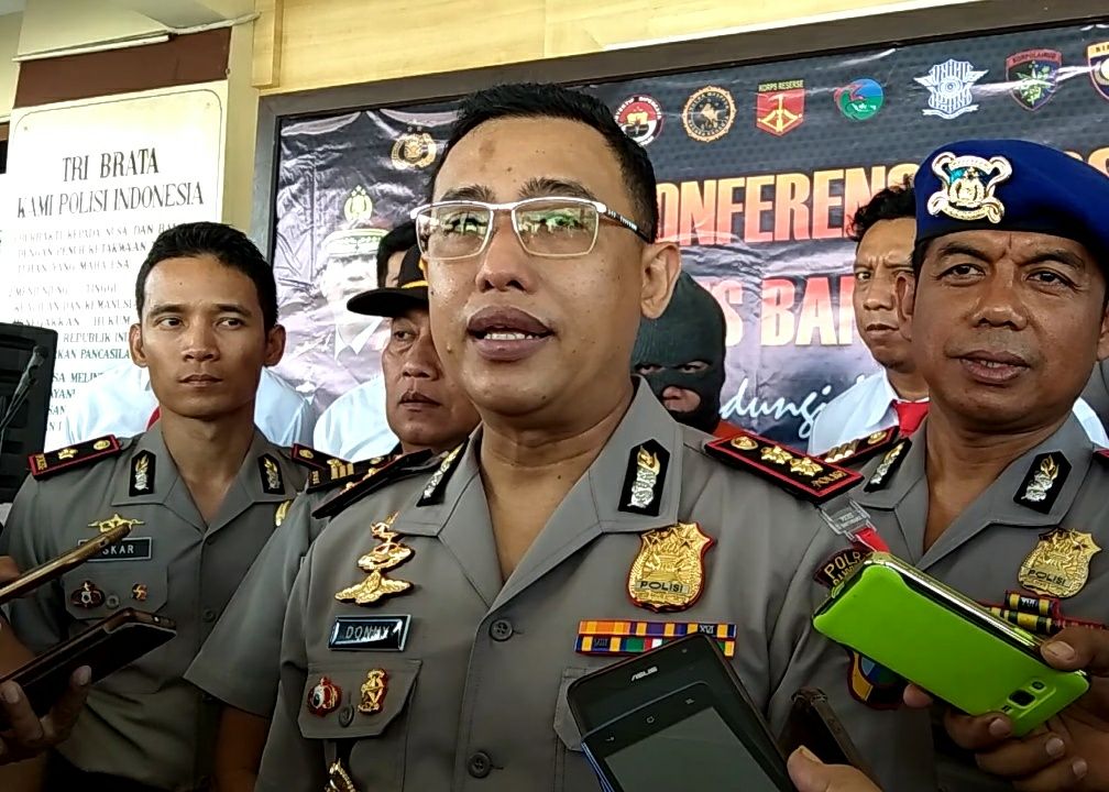 Kapolres Banyuwangi Ajun Komisaris Besar Polisi (AKBP) Donny Adityawarman