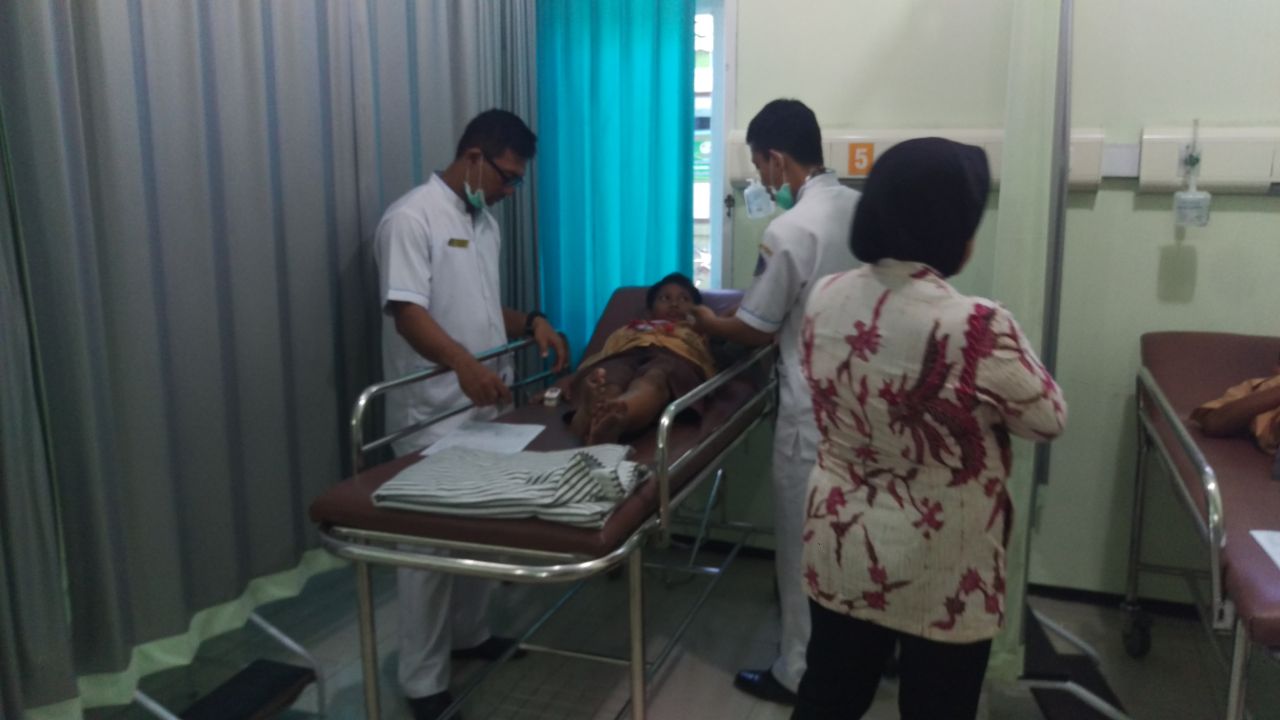 Salah seorang siswa SD yang dirawat/ Foto: Arry Saputra