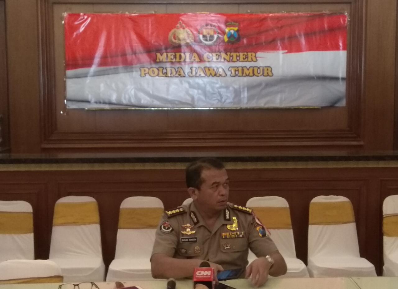 Kabid Humas Polda Jatim Kombes Pol Frans Barung Mangera