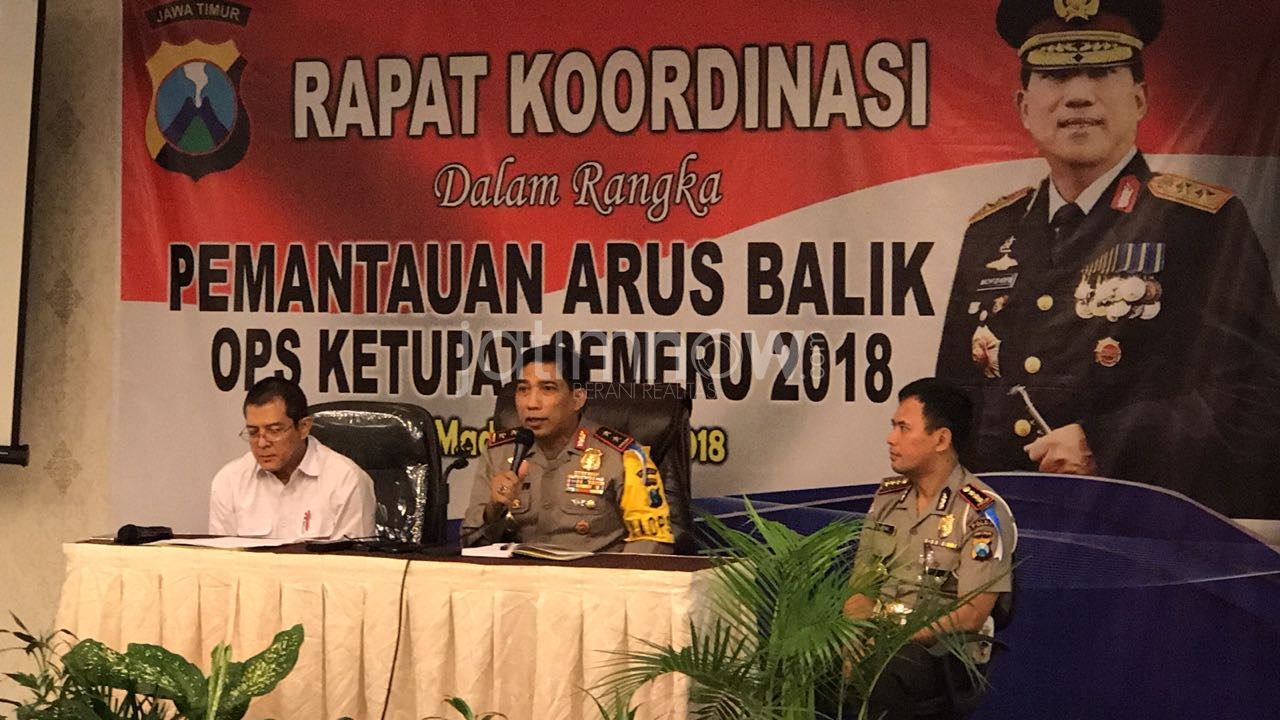 Kapolda Jatim saat memimpin rapat di Kota Madiun./Foto: Istimewa.