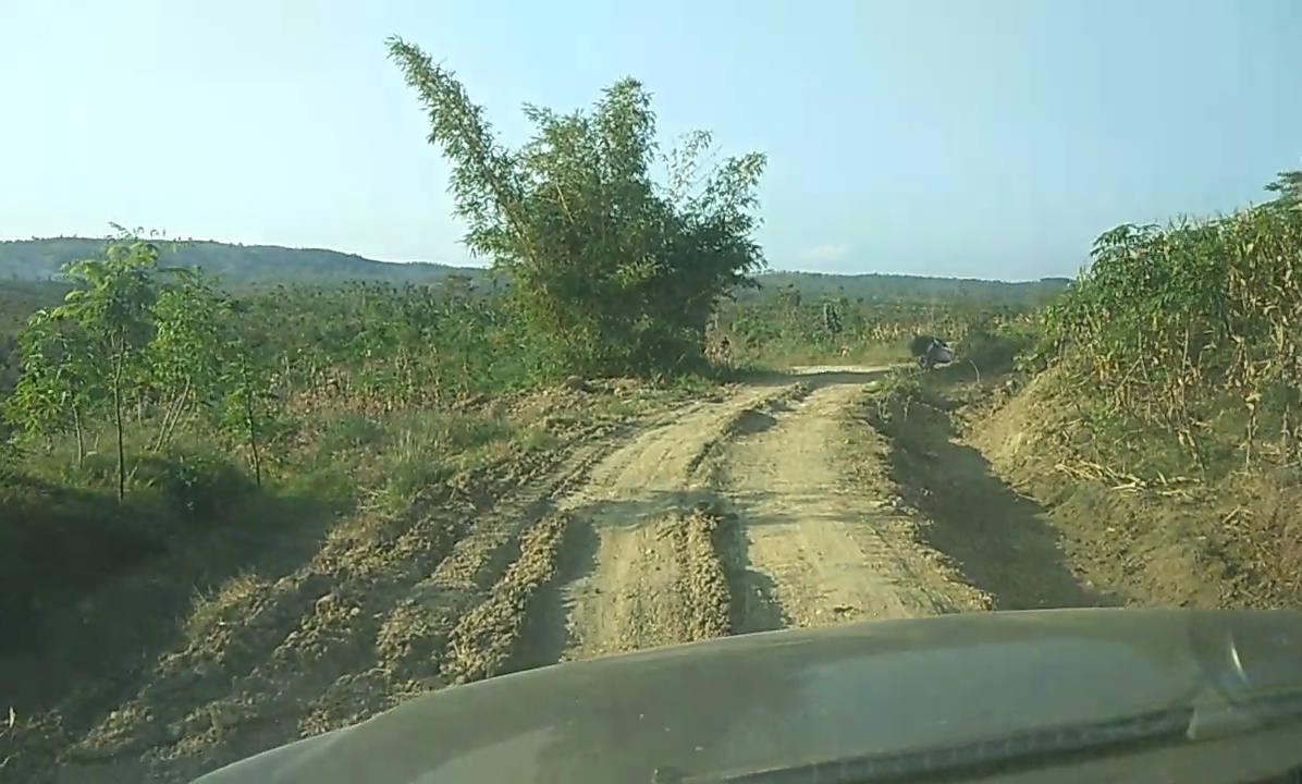 Menengok Dusun Pinggiran Bojonegoro: Hujan, Trail Saja Tak Bisa Lewat