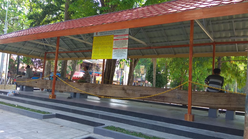 Jangan Kotori Taman Mbah Balok