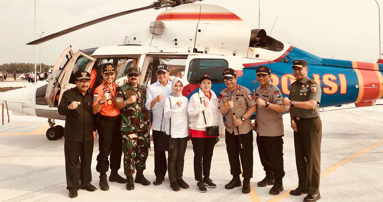 Kapolda Jatim (dua dari kiri) saat meninjau Tol Ngawi.