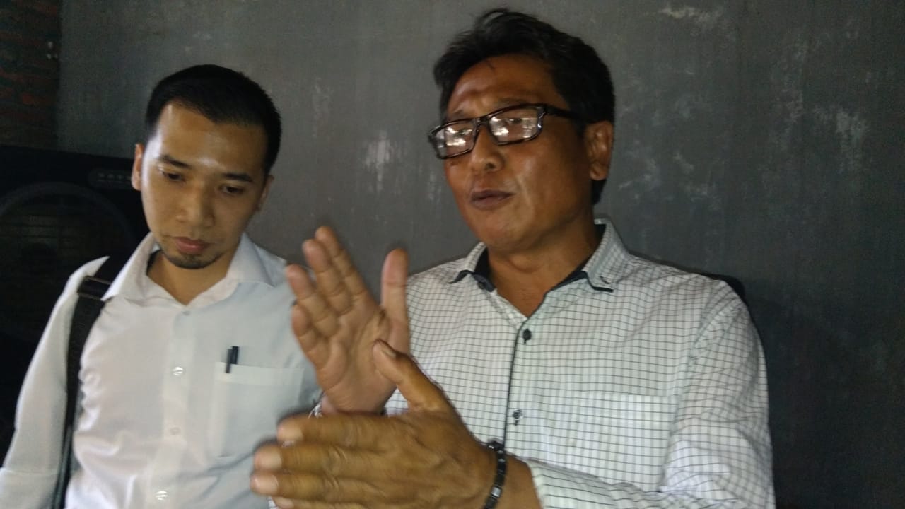 Kuasa Hukum Zulkifli Chalik saat konferensi pers, Jumat (14/9/2018)