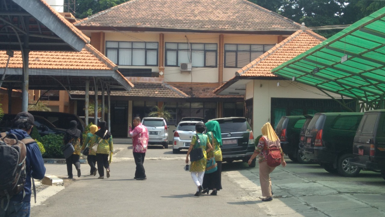 Suasana Pemkot Pasuruan pascakedatangan KPK.