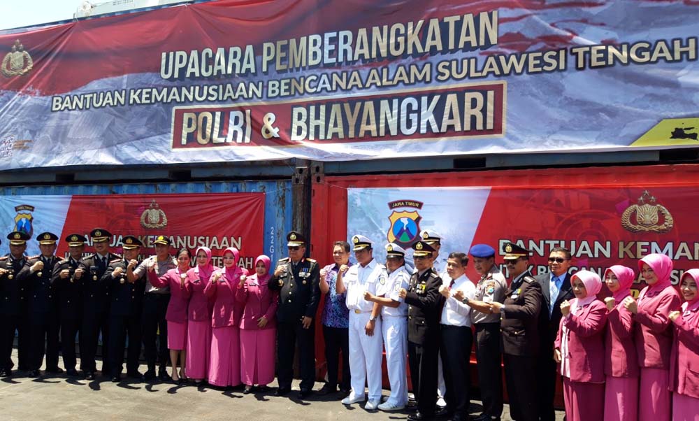 Polda Jatim Kirim 17 Kontainer Bantuan untuk Korban Gempa di Palu