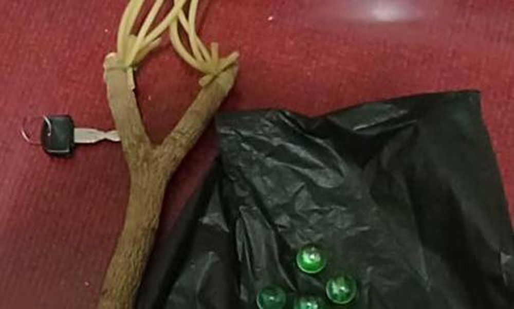 Barang bukti  katapel