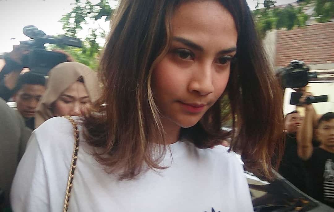 Vanessa Angel saat di Mapolda Jatim