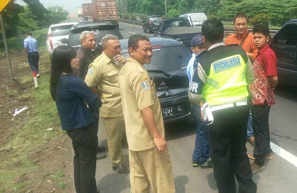 Lima kendaraan terlibat kecelakaan beruntun d