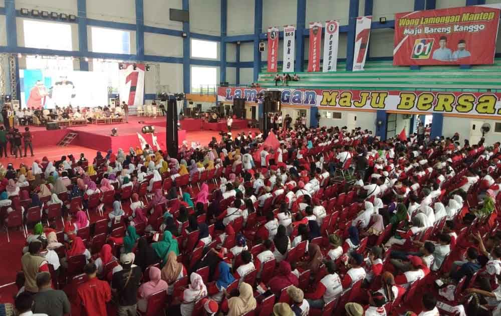 Ribuan simpatisan dan pendukung Jokowi-Maruf Amin di Lamongan
