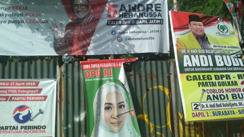 APK di Surabaya yang belum tersentuh penertiban/Foto: Sandhi N/jatimnow.com