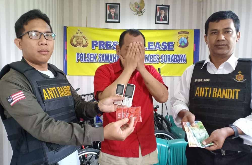 Tersangka diamankan Polsek Sawahan