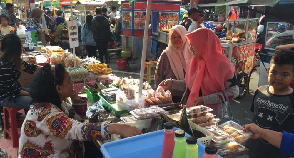  Pasar Takjil Musiman di Jalan A Yani, Kota Blitar
