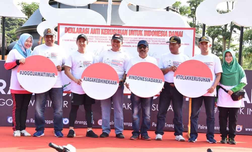 Delarasi di Tugu Garuda Trenggalek