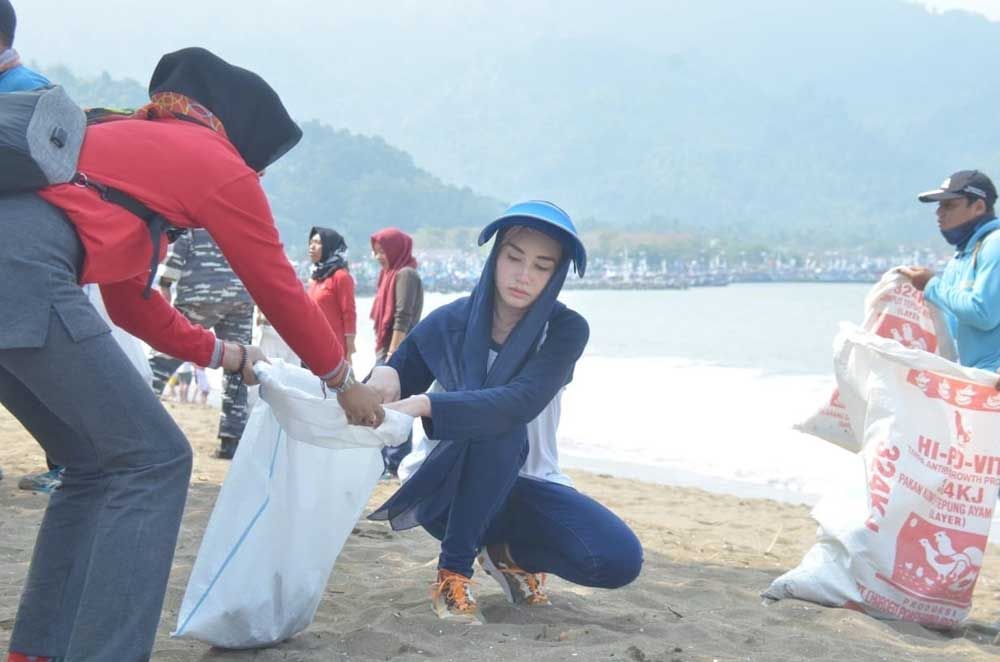 Istri Bupati Trenggalek Ajak Pengunjung Jaga Kebersihan Lokasi Wisata