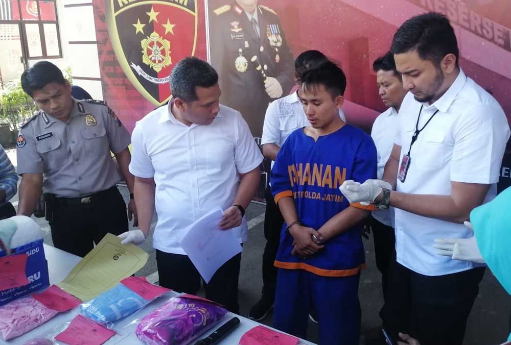 Tersangka ditangkap Polda Jatim