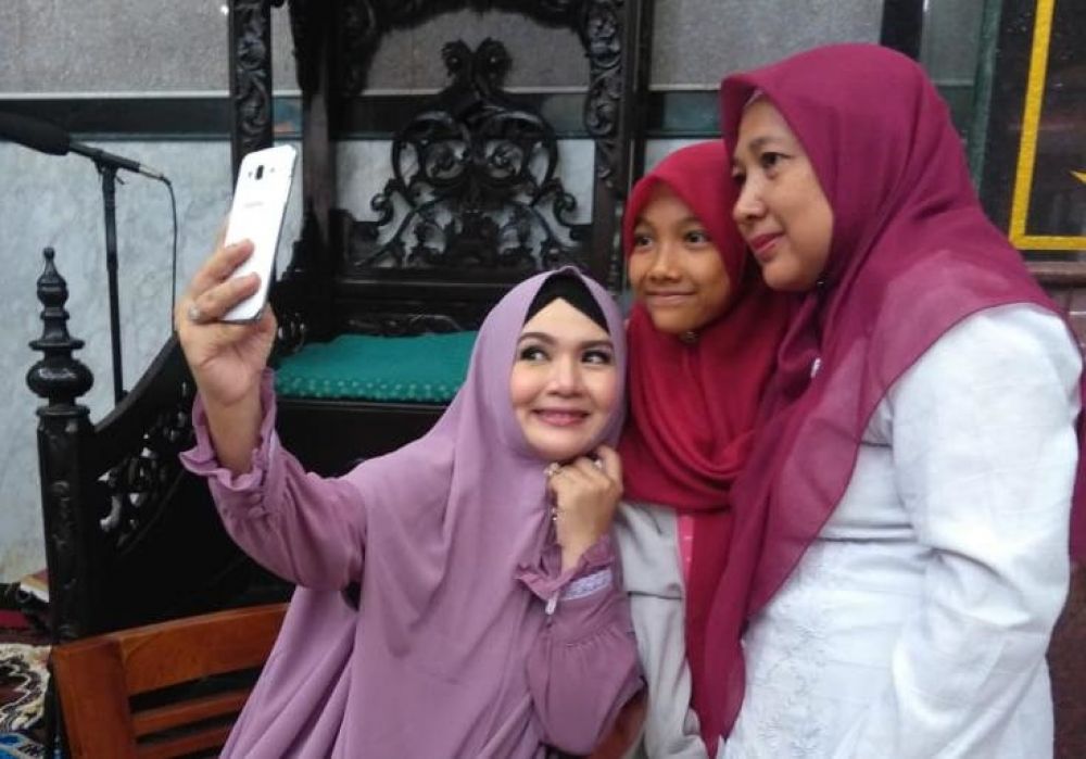 Diminta Maju Pilbup Sidoarjo, Azza: Terima Kasih